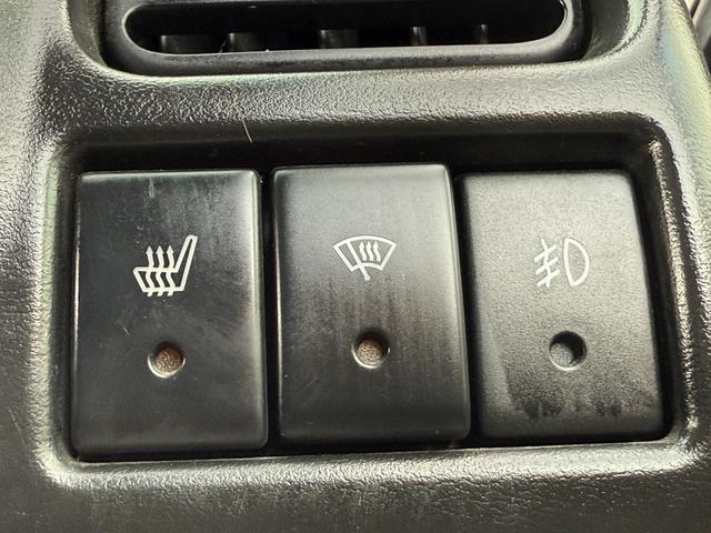 ジムニー FISフリースタイルワールドカップリミテッド 切り替え4WD、CD、アルミホイール付き、電動格納ミラー、キ-レスエントリー(38枚目)