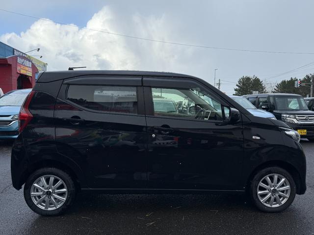 デイズ ４ＷＤ　Ｓ　アイドリングストップ、衝突被害軽減システム、オートライト、電動格納ミラー（6枚目）