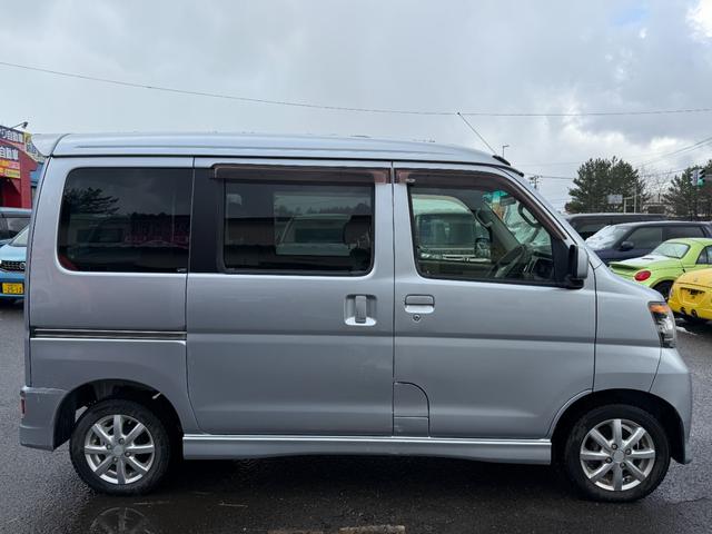 ディアスワゴン 4WD RS CD/DVD、ETC、両側スライドドア、TVフルセグ、キーレスエントリー、アルミホイール付き(4枚目)