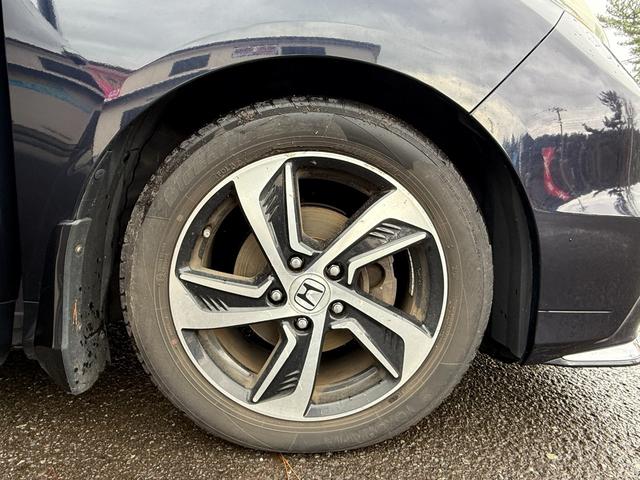 オデッセイ アブソルート・Xホンダセンシングアドバンスドパッケジ HDDナビ、CD/DVD、ETC、TVフルセグ、アイドリングストップ、レーンアシスト、バックカメラ、全周囲カメラ、両側電動スライドドア、3列シート、ハーフレザーシート(32枚目)