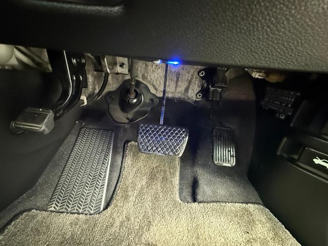 オデッセイ アブソルート・Xホンダセンシングアドバンスドパッケジ HDDナビ、CD/DVD、ETC、TVフルセグ、アイドリングストップ、レーンアシスト、バックカメラ、全周囲カメラ、両側電動スライドドア、3列シート、ハーフレザーシート(53枚目)