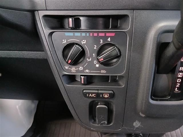 ハイゼットカーゴ ＤＸ　ＳＡＩＩＩ　４ＷＤ　衝突被害軽減システム　ＬＥＤヘッドランプ　アイドリングストップ　横滑り防止機能（13枚目）