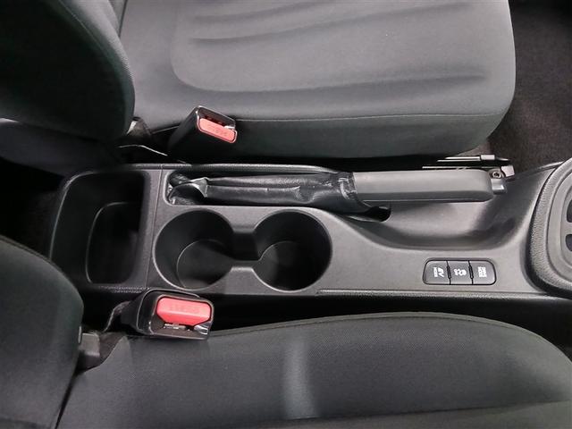 ヤリス ハイブリッドＸ　４ＷＤ　寒冷地　衝突被害軽減システム　メモリーナビ　バックカメラ　スマートキー　オートクルーズコントロール　ＥＴＣ　盗難防止装置　キーレス　横滑り防止機能　ハイブリッド（27枚目）