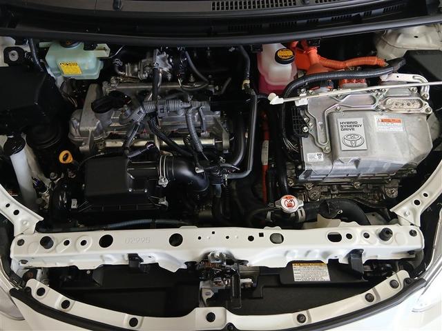 アクア Ｓスタイルブラック　寒冷地　衝突被害軽減システム　メモリーナビ　バックカメラ　ワンセグ　スマートキー　ＥＴＣ　盗難防止装置　キーレス　横滑り防止機能　ハイブリッド（5枚目）