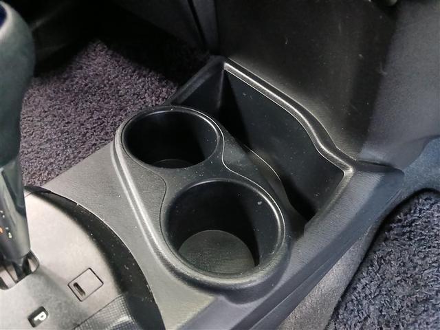 アクア Ｓスタイルブラック　寒冷地　衝突被害軽減システム　メモリーナビ　バックカメラ　ワンセグ　スマートキー　ＥＴＣ　盗難防止装置　キーレス　横滑り防止機能　ハイブリッド（26枚目）