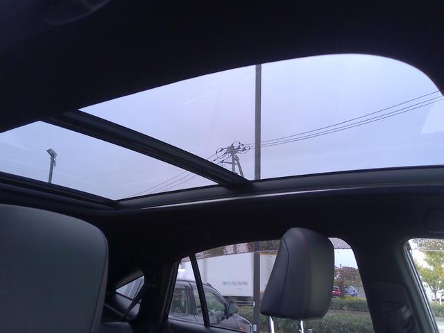 日を浴びたい時は、サンルーフのカバーをあけて◎
