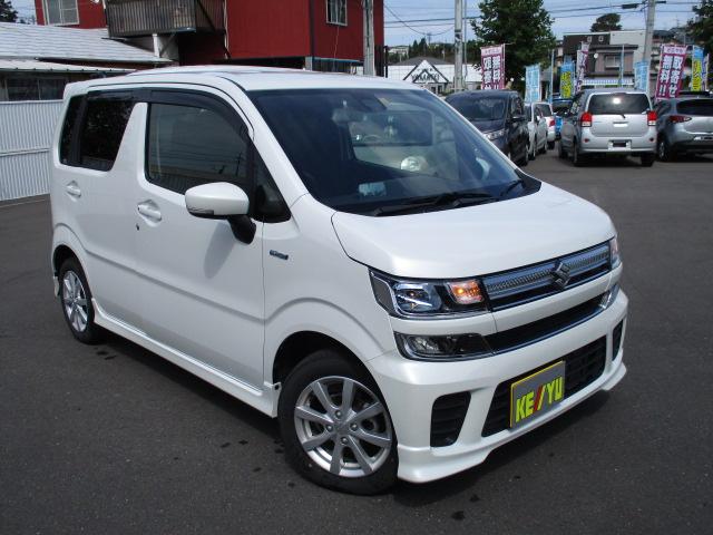 ハイブリッドFZ 4WD 衝突被害軽減装置 レーンキープアシスト ヘッドアップディスプレイ LEDヘッドライト SDナビ CD DVD再生 ワンセグ ステアリングリモコン プッシュスタート スマートキー 純正アルミ(5枚目)