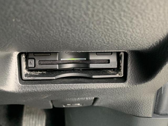 1.8S 4WD 【寒冷地仕様】【後期型】【禁煙車】 【千葉仕入】 純正HDDナビ&バックカメラ&フルセグTV&DVD再生&ブルートゥース&音楽録音機能 ETC HIDヘッドライト&フォグ パドルシフト スマートキー&プッシュスタート(8枚目)