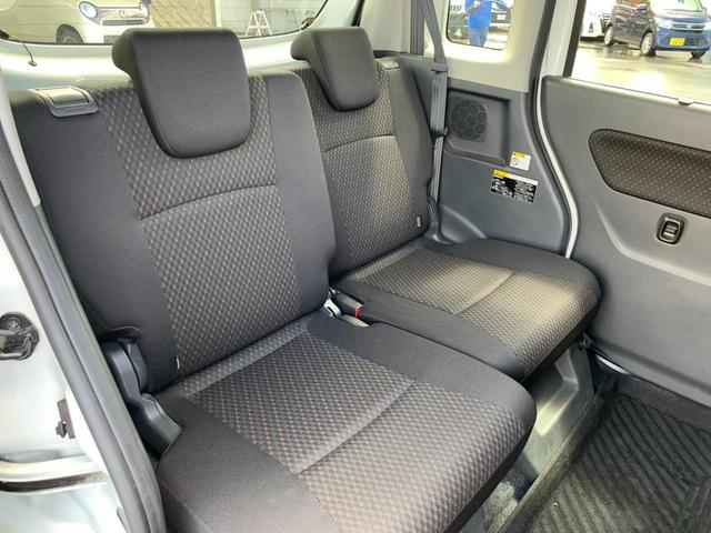GSターボ 4WD 【寒冷地仕様】【禁煙車】【後期型】 電動スライドドア オートクルーズ 後席ディスプレイ 社外SDナビ&バックカメラ&フルセグTV&DVD再生機能 前席シートヒーター エンジンスターター HIDヘッドライト&フォグ パドルシフト(13枚目)