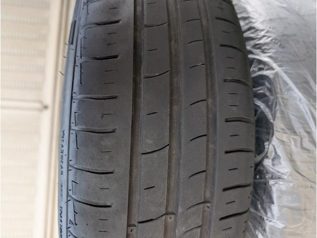 ヴィッツ Ｆ　４ＷＤ■衝突軽減サポート■レーンアシスト■　夏冬タイヤセット■ＳＤナビ／ブルートゥース／ＤＶＤ再生／フルセグＴＶ／バックカメラ／ＥＴＣ／キーレスエントリー／取扱説明書／メンテナンスノート／（28枚目）