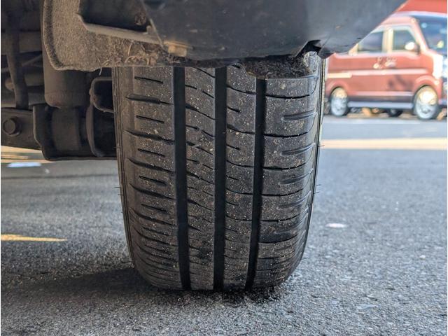 �i���j�P�[���[�X���˓X�ˍ����S�T����������ʁA�w�^�C�����z�C�[���كt�W����x��ʂ�߂��āw�C�G���[�n�b�g����x�̖ڂ̑O�ł��I�d�ԁA�o�X�������p�̂��q�l�́A���O�ɂ��A��������Ζ������}�����Ē����܂��I