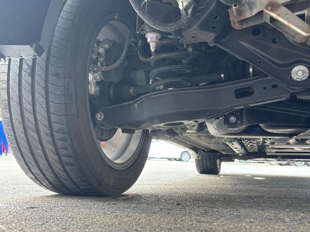 カローラクロス ハイブリッド　Ｚ　４ＷＤ■パノラマルーフ■モデリスタエアロ■　衝突軽減サポート／レーダークルーズ／レーンアシスト／９インチナビ／アラウンドビュー／バックカメラ／ブルートゥース／地デジ／ＥＴＣ２．０／電動ハーフレザー／ＬＥＤヘッドライト／フォグ／純正アルミ（40枚目）