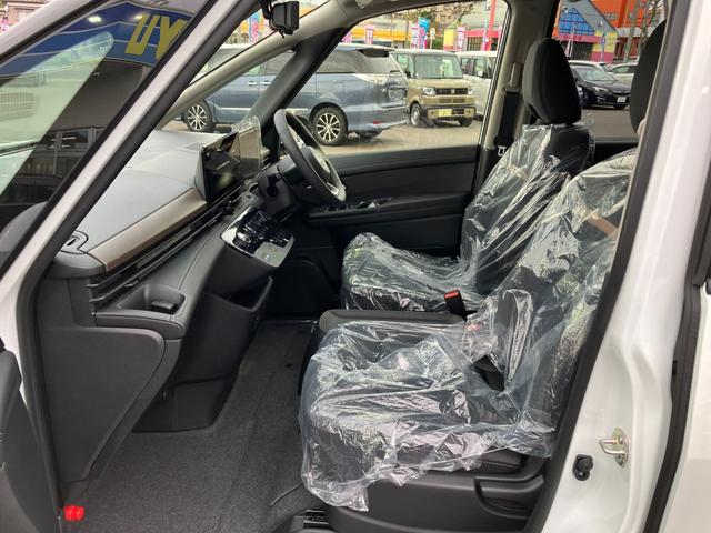 セレナ e-4ORCE ハイウェイスターV 4WD■登録済未使用車■ 寒冷地仕様+クリアビューPKG■純正12.3型ディスプレイナビ&後席フリップダウンモニター■プロパイロット/踏み間違い抑制機能/追従クルーズ/両側電動スライドドア/シートヒーター/全方位カメラ/ETC(32枚目)