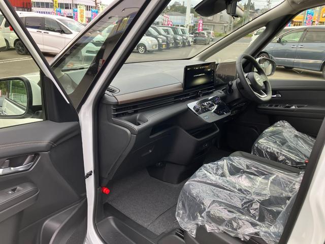 セレナ e-4ORCE ハイウェイスターV 4WD■登録済未使用車■ 寒冷地仕様+クリアビューPKG■純正12.3型ディスプレイナビ&後席フリップダウンモニター■プロパイロット/踏み間違い抑制機能/追従クルーズ/両側電動スライドドア/シートヒーター/全方位カメラ/ETC(33枚目)