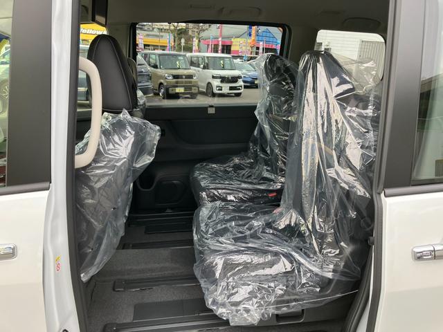 セレナ e-4ORCE ハイウェイスターV 4WD■登録済未使用車■ 寒冷地仕様+クリアビューPKG■純正12.3型ディスプレイナビ&後席フリップダウンモニター■プロパイロット/踏み間違い抑制機能/追従クルーズ/両側電動スライドドア/シートヒーター/全方位カメラ/ETC(35枚目)