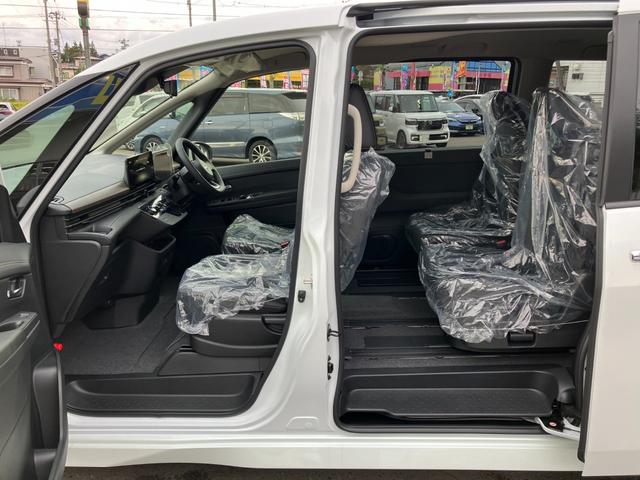 セレナ e-4ORCE ハイウェイスターV 4WD■登録済未使用車■ 寒冷地仕様+クリアビューPKG■純正12.3型ディスプレイナビ&後席フリップダウンモニター■プロパイロット/踏み間違い抑制機能/追従クルーズ/両側電動スライドドア/シートヒーター/全方位カメラ/ETC(37枚目)