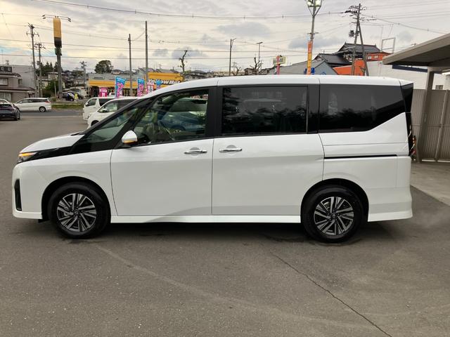 セレナ e-4ORCE ハイウェイスターV 4WD■登録済未使用車■ 寒冷地仕様+クリアビューPKG■純正12.3型ディスプレイナビ&後席フリップダウンモニター■プロパイロット/踏み間違い抑制機能/追従クルーズ/両側電動スライドドア/シートヒーター/全方位カメラ/ETC(53枚目)