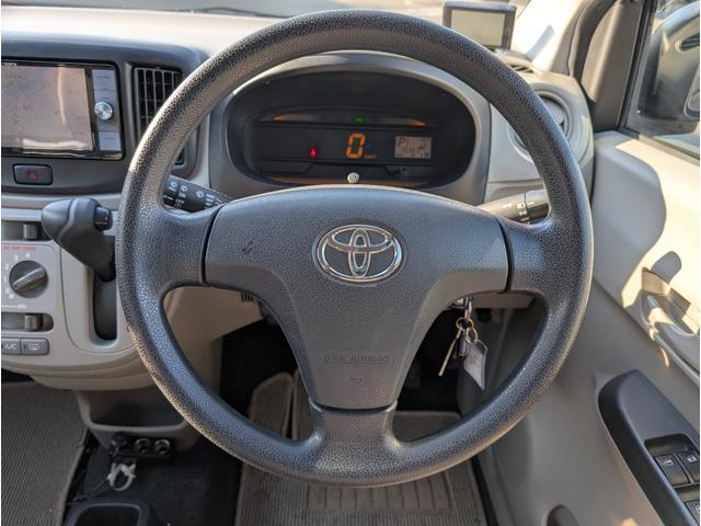 ピクシスエポック Lf 4WD■寒冷地仕様■当社買取車■ 社外HDDナビ/バックカメラ/フルセグTV/DVD再生/BTオーディオ/CD再生/キーレス/社外15インチアルミ(6枚目)