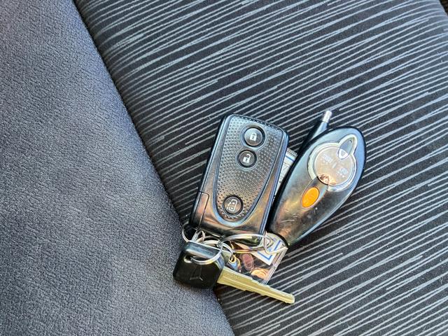 タント Gスペシャル 4WD■寒冷地仕様■禁煙車■ワンオーナー■ SDナビ/フルセグTV/ブルートゥース/DVD再生/SD録音/電動スライドドア/スマートキー/オートエアコン/フォグ/リアスポイラー/純正アルミ/取扱説明書(17枚目)