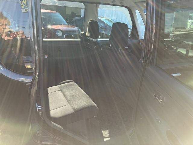 タント Gスペシャル 4WD■寒冷地仕様■禁煙車■ワンオーナー■ SDナビ/フルセグTV/ブルートゥース/DVD再生/SD録音/電動スライドドア/スマートキー/オートエアコン/フォグ/リアスポイラー/純正アルミ/取扱説明書(20枚目)