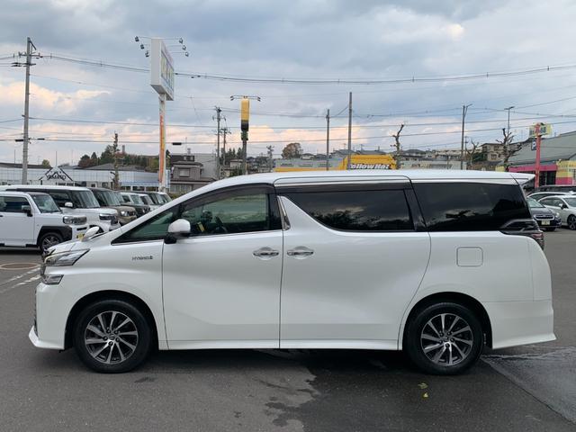 ヴェルファイアハイブリッド ＺＲ　Ｇエディション４ＷＤ■寒冷地仕様■アルパインＢＩＧ－Ｘ　■禁煙車■電動黒革シート＆シートヒーター■衝突軽減サポート／追従クルーズ／コーナーセンサー／両側電動スライドドア／電動リアゲート／１０インチナビ／後席フリップダウンモニター／バックカメラ／フルセグＴＶ（57枚目）