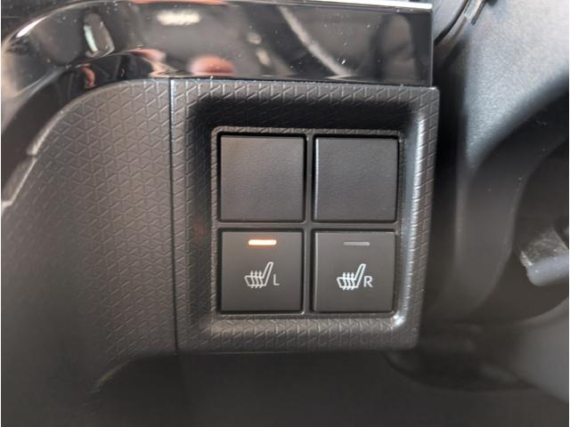 タント カスタムRSターボ 4WD■寒冷地仕様■神奈川仕入■禁煙車■ 衝突軽減サポート/追従クルーズ/コーナーセンサー/両側電動スライドドア/シートヒーター/SDナビ/バックカメラ/BTオーディオ/フルセグTV/DVD再生/ETC/LEDヘッドライト/オートハイビーム(16枚目)