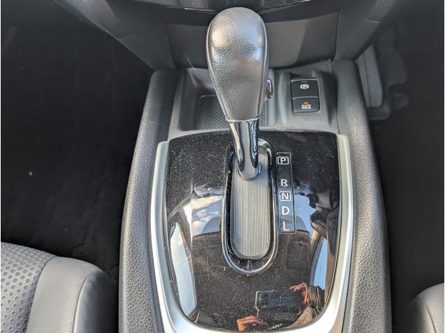 エクストレイル ２０Ｘｉ　４ＷＤ■寒冷地仕様■禁煙■岐阜仕入■プロパイロット　■デジタルルームミラー■衝突軽減サポート／ＢＳＭ／レーンアシスト／追従クルーズ／コーナーセンサー／電動リアゲート／純正９インチナビ／全方位カメラ／フルセグＴＶ／ＢＴオーディオ／ＤＶＤ再生／ＬＥＤライト（12枚目）