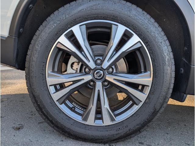 エクストレイル ２０Ｘｉ　４ＷＤ■寒冷地仕様■禁煙■岐阜仕入■プロパイロット　■デジタルルームミラー■衝突軽減サポート／ＢＳＭ／レーンアシスト／追従クルーズ／コーナーセンサー／電動リアゲート／純正９インチナビ／全方位カメラ／フルセグＴＶ／ＢＴオーディオ／ＤＶＤ再生／ＬＥＤライト（31枚目）