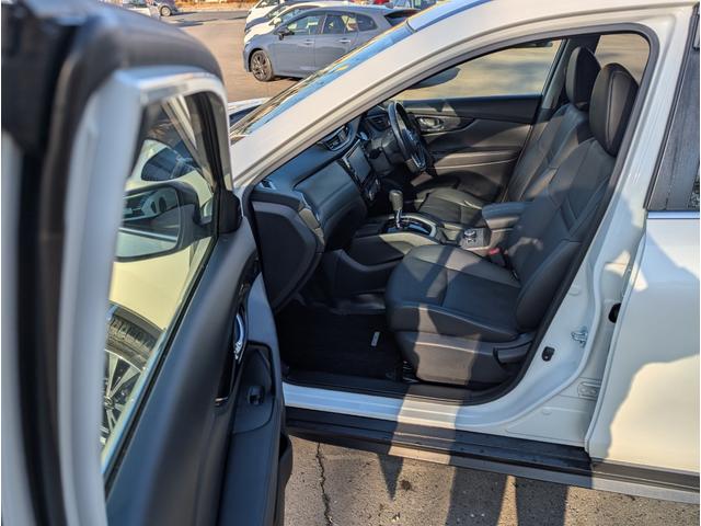 エクストレイル ２０Ｘｉ　４ＷＤ■寒冷地仕様■禁煙■岐阜仕入■プロパイロット　■デジタルルームミラー■衝突軽減サポート／ＢＳＭ／レーンアシスト／追従クルーズ／コーナーセンサー／電動リアゲート／純正９インチナビ／全方位カメラ／フルセグＴＶ／ＢＴオーディオ／ＤＶＤ再生／ＬＥＤライト（42枚目）