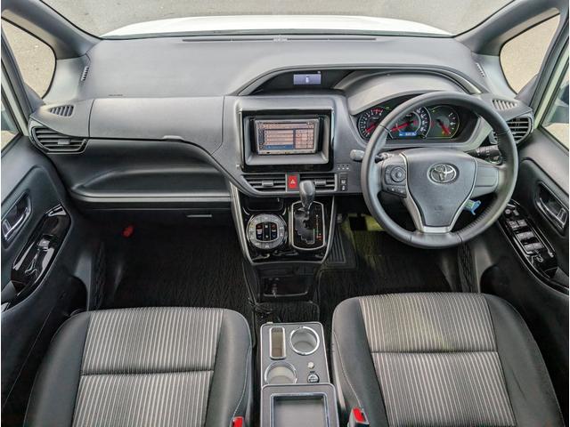 ヴォクシー ＺＳ　煌　４ＷＤ■モデリスタエアロ■寒冷地仕様■禁煙車■　衝突軽減サポート／レーンアシスト／オートクルーズ／両側電動スライドドア／ＨＤＤナビ／ＤＶＤ再生／ＥＴＣ／スマートキー／プッシュスタート／オートエアコン／ＬＥＤヘッドライト／フォグ／社外アルミ（5枚目）