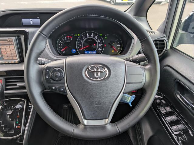 ヴォクシー ＺＳ　煌　４ＷＤ■モデリスタエアロ■寒冷地仕様■禁煙車■　衝突軽減サポート／レーンアシスト／オートクルーズ／両側電動スライドドア／ＨＤＤナビ／ＤＶＤ再生／ＥＴＣ／スマートキー／プッシュスタート／オートエアコン／ＬＥＤヘッドライト／フォグ／社外アルミ（6枚目）