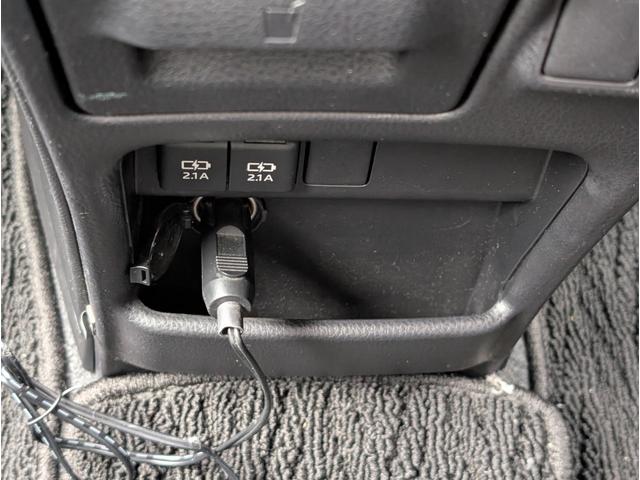 ヴォクシー ＺＳ　煌　４ＷＤ■モデリスタエアロ■寒冷地仕様■禁煙車■　衝突軽減サポート／レーンアシスト／オートクルーズ／両側電動スライドドア／ＨＤＤナビ／ＤＶＤ再生／ＥＴＣ／スマートキー／プッシュスタート／オートエアコン／ＬＥＤヘッドライト／フォグ／社外アルミ（12枚目）