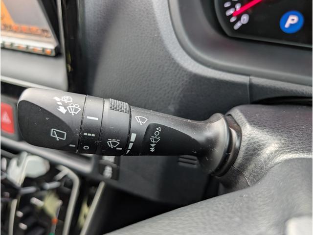 ヴォクシー ＺＳ　煌　４ＷＤ■モデリスタエアロ■寒冷地仕様■禁煙車■　衝突軽減サポート／レーンアシスト／オートクルーズ／両側電動スライドドア／ＨＤＤナビ／ＤＶＤ再生／ＥＴＣ／スマートキー／プッシュスタート／オートエアコン／ＬＥＤヘッドライト／フォグ／社外アルミ（16枚目）