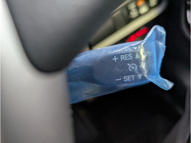 ヴォクシー ＺＳ　煌　４ＷＤ■モデリスタエアロ■寒冷地仕様■禁煙車■　衝突軽減サポート／レーンアシスト／オートクルーズ／両側電動スライドドア／ＨＤＤナビ／ＤＶＤ再生／ＥＴＣ／スマートキー／プッシュスタート／オートエアコン／ＬＥＤヘッドライト／フォグ／社外アルミ（18枚目）