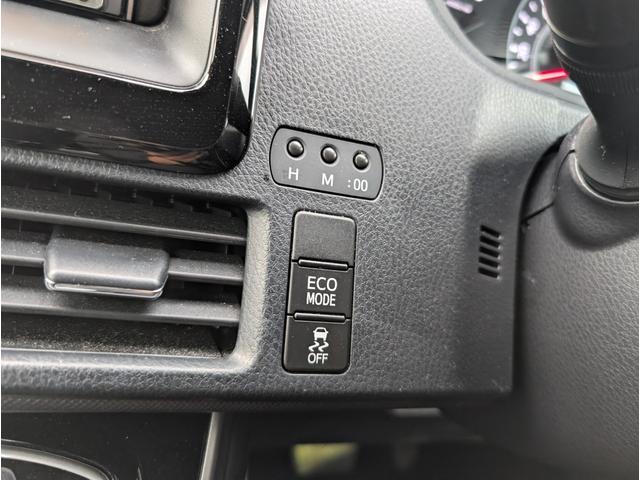 ヴォクシー ＺＳ　煌　４ＷＤ■モデリスタエアロ■寒冷地仕様■禁煙車■　衝突軽減サポート／レーンアシスト／オートクルーズ／両側電動スライドドア／ＨＤＤナビ／ＤＶＤ再生／ＥＴＣ／スマートキー／プッシュスタート／オートエアコン／ＬＥＤヘッドライト／フォグ／社外アルミ（19枚目）
