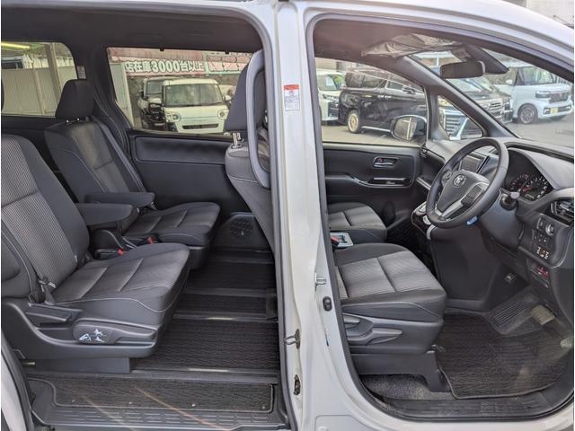 ヴォクシー ＺＳ　煌　４ＷＤ■モデリスタエアロ■寒冷地仕様■禁煙車■　衝突軽減サポート／レーンアシスト／オートクルーズ／両側電動スライドドア／ＨＤＤナビ／ＤＶＤ再生／ＥＴＣ／スマートキー／プッシュスタート／オートエアコン／ＬＥＤヘッドライト／フォグ／社外アルミ（40枚目）