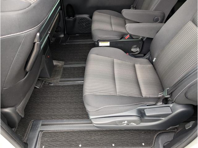 ヴォクシー ＺＳ　煌　４ＷＤ■モデリスタエアロ■寒冷地仕様■禁煙車■　衝突軽減サポート／レーンアシスト／オートクルーズ／両側電動スライドドア／ＨＤＤナビ／ＤＶＤ再生／ＥＴＣ／スマートキー／プッシュスタート／オートエアコン／ＬＥＤヘッドライト／フォグ／社外アルミ（46枚目）