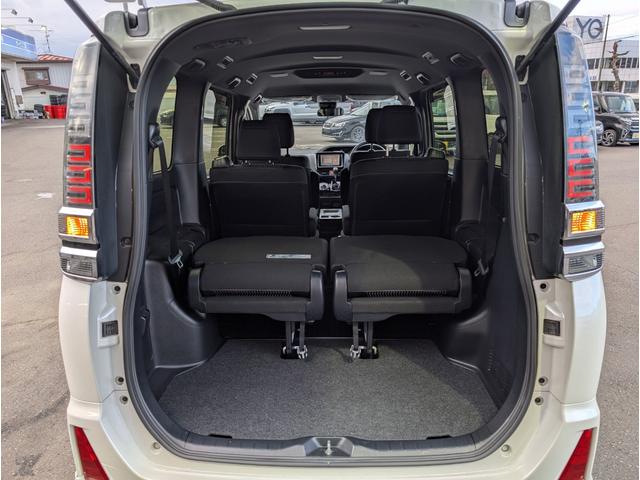 ヴォクシー ＺＳ　煌　４ＷＤ■モデリスタエアロ■寒冷地仕様■禁煙車■　衝突軽減サポート／レーンアシスト／オートクルーズ／両側電動スライドドア／ＨＤＤナビ／ＤＶＤ再生／ＥＴＣ／スマートキー／プッシュスタート／オートエアコン／ＬＥＤヘッドライト／フォグ／社外アルミ（49枚目）