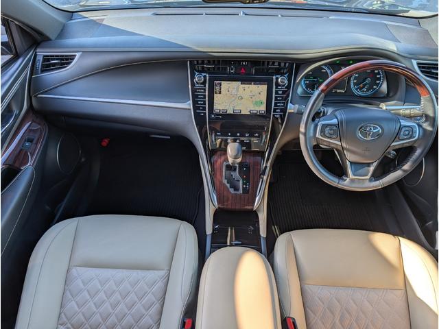 ハリアーハイブリッド プレミアム　アドバンスドパッケージ　４ＷＤ■東京仕入■　衝突軽減サポート／レーンアシスト／追従クルーズ／コーナーセンサー／電動リアゲート／ＪＢＬサウンド付きメーカーＳＤナビ／全方位カメラ／ブルートゥース／フルセグＴＶ／電動ハーフレザーシート／純正アルミ（5枚目）