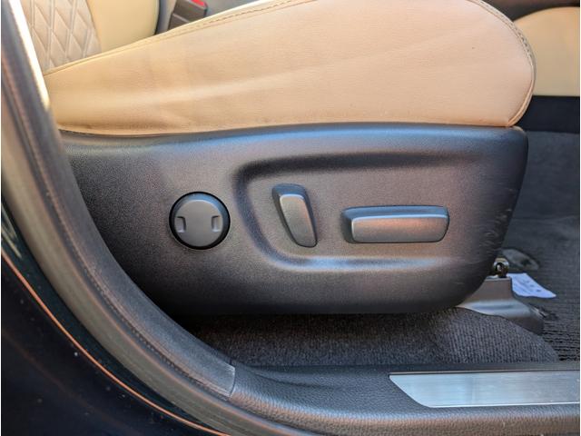 ハリアーハイブリッド プレミアム　アドバンスドパッケージ　４ＷＤ■東京仕入■　衝突軽減サポート／レーンアシスト／追従クルーズ／コーナーセンサー／電動リアゲート／ＪＢＬサウンド付きメーカーＳＤナビ／全方位カメラ／ブルートゥース／フルセグＴＶ／電動ハーフレザーシート／純正アルミ（26枚目）