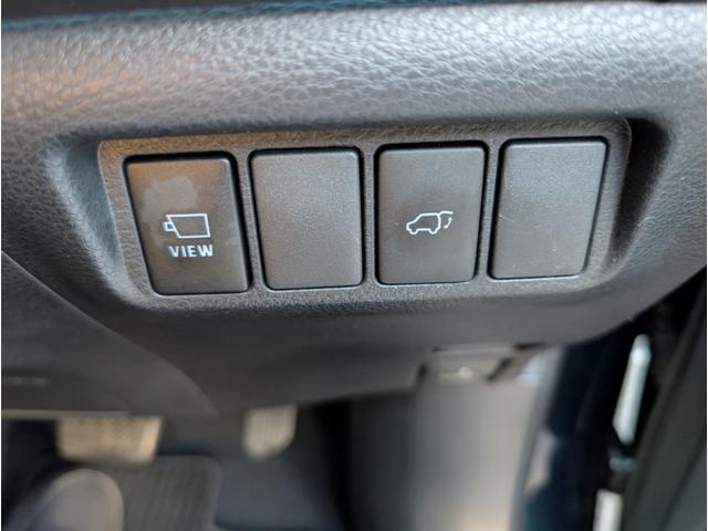 ハリアーハイブリッド プレミアム　アドバンスドパッケージ　４ＷＤ■東京仕入■　衝突軽減サポート／レーンアシスト／追従クルーズ／コーナーセンサー／電動リアゲート／ＪＢＬサウンド付きメーカーＳＤナビ／全方位カメラ／ブルートゥース／フルセグＴＶ／電動ハーフレザーシート／純正アルミ（30枚目）