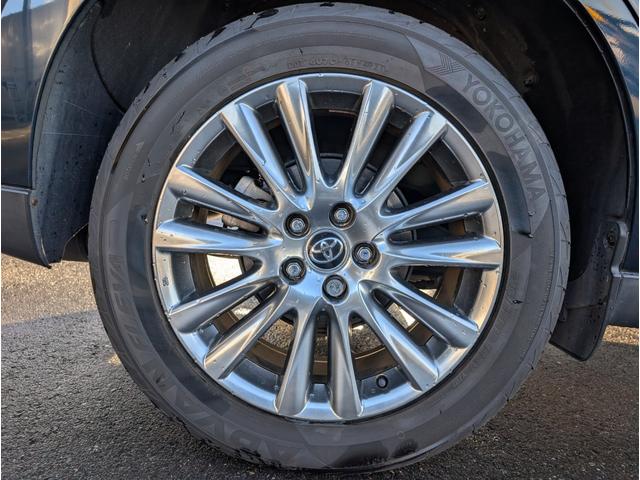 ハリアーハイブリッド プレミアム　アドバンスドパッケージ　４ＷＤ■東京仕入■　衝突軽減サポート／レーンアシスト／追従クルーズ／コーナーセンサー／電動リアゲート／ＪＢＬサウンド付きメーカーＳＤナビ／全方位カメラ／ブルートゥース／フルセグＴＶ／電動ハーフレザーシート／純正アルミ（34枚目）