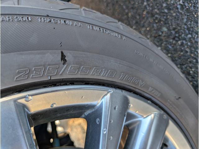 ハリアーハイブリッド プレミアム　アドバンスドパッケージ　４ＷＤ■東京仕入■　衝突軽減サポート／レーンアシスト／追従クルーズ／コーナーセンサー／電動リアゲート／ＪＢＬサウンド付きメーカーＳＤナビ／全方位カメラ／ブルートゥース／フルセグＴＶ／電動ハーフレザーシート／純正アルミ（36枚目）