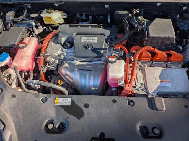 ハリアーハイブリッド プレミアム　アドバンスドパッケージ　４ＷＤ■東京仕入■　衝突軽減サポート／レーンアシスト／追従クルーズ／コーナーセンサー／電動リアゲート／ＪＢＬサウンド付きメーカーＳＤナビ／全方位カメラ／ブルートゥース／フルセグＴＶ／電動ハーフレザーシート／純正アルミ（39枚目）