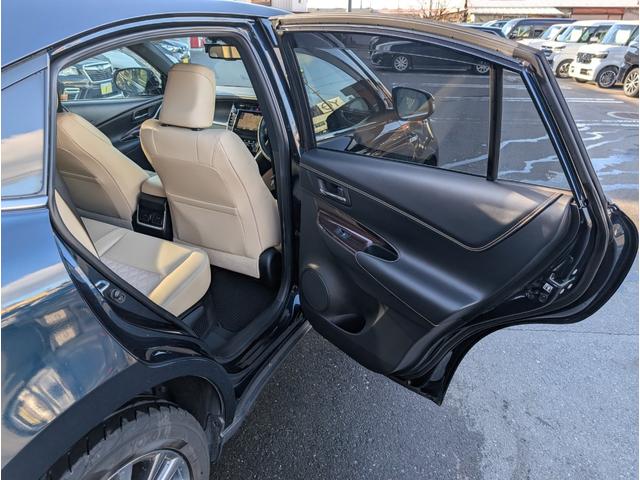 ハリアーハイブリッド プレミアム　アドバンスドパッケージ　４ＷＤ■東京仕入■　衝突軽減サポート／レーンアシスト／追従クルーズ／コーナーセンサー／電動リアゲート／ＪＢＬサウンド付きメーカーＳＤナビ／全方位カメラ／ブルートゥース／フルセグＴＶ／電動ハーフレザーシート／純正アルミ（46枚目）