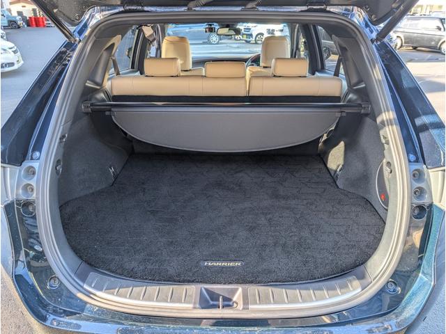 ハリアーハイブリッド プレミアム　アドバンスドパッケージ　４ＷＤ■東京仕入■　衝突軽減サポート／レーンアシスト／追従クルーズ／コーナーセンサー／電動リアゲート／ＪＢＬサウンド付きメーカーＳＤナビ／全方位カメラ／ブルートゥース／フルセグＴＶ／電動ハーフレザーシート／純正アルミ（52枚目）