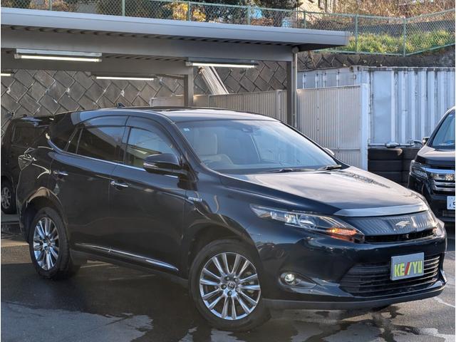 ハリアーハイブリッド プレミアム　アドバンスドパッケージ　４ＷＤ■東京仕入■　衝突軽減サポート／レーンアシスト／追従クルーズ／コーナーセンサー／電動リアゲート／ＪＢＬサウンド付きメーカーＳＤナビ／全方位カメラ／ブルートゥース／フルセグＴＶ／電動ハーフレザーシート／純正アルミ（55枚目）