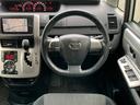 ノア Ｓｉ　７人乗り　４ＷＤ■京都仕入■禁煙■両側電動スライドドア　■前席シートヒーター／純正ＨＤＤナビ／バックカメラ／フルセグＴＶ／ＤＶＤ再生／ブルートゥース／パドルシフト／ステアリングリモコン／スマートキー／ＥＴＣ／ＨＩＤヘッドライト／オートライト／純正アルミ（6枚目）