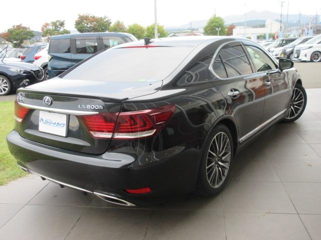 ＬＳ ＬＳ６００ｈ　Ｆスポーツ　４ＷＤ／バックカメラ／ドライブレコーダー／ＥＴＣ／シートヒーター／シートエアコン／プッシュスタート／スマートキー／ステアリングスイッチ／ステアリングヒーター／オートマチックハイビーム／電動格納ミラー（9枚目）