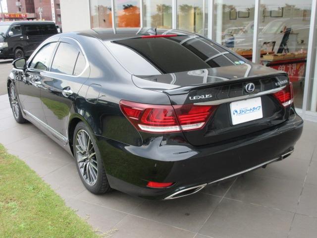 ＬＳ ＬＳ６００ｈ　Ｆスポーツ　４ＷＤ／バックカメラ／ドライブレコーダー／ＥＴＣ／シートヒーター／シートエアコン／プッシュスタート／スマートキー／ステアリングスイッチ／ステアリングヒーター／オートマチックハイビーム／電動格納ミラー（11枚目）